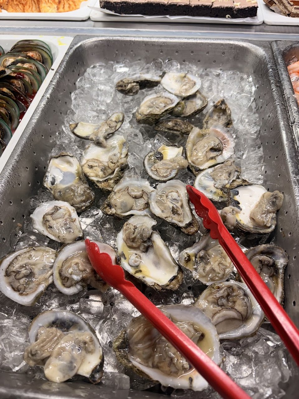 Fresh Oysters on Ice